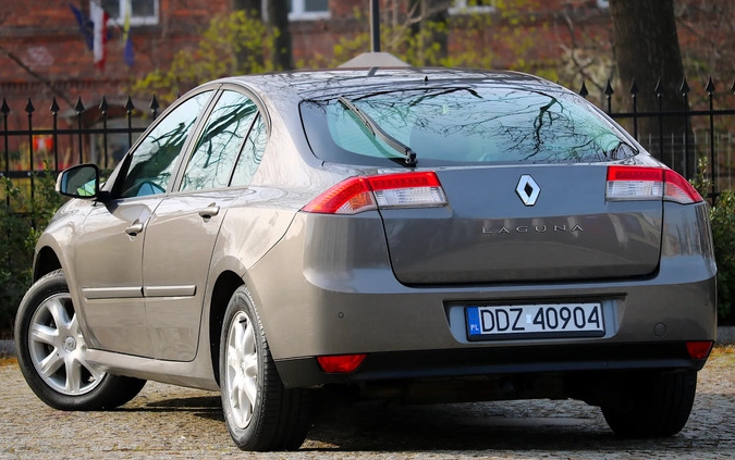 Renault Laguna cena 18800 przebieg: 177098, rok produkcji 2009 z Dzierżoniów małe 667